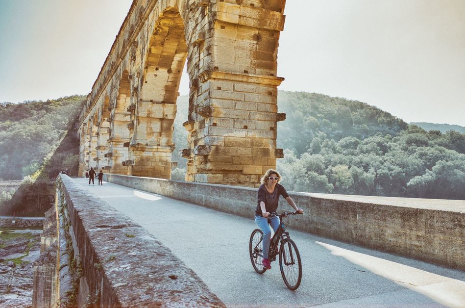 On the road to the Pont du Gard !